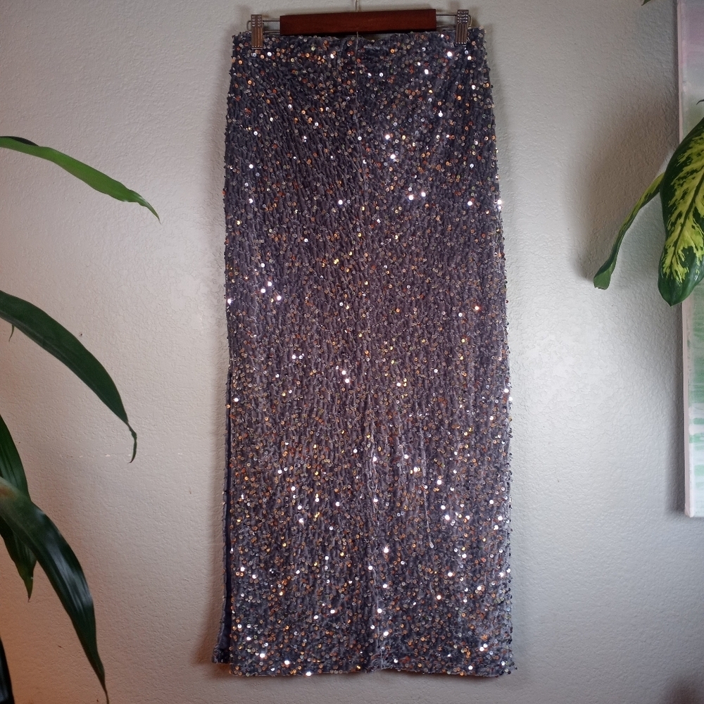 Madden NYC Sequined Grey Stretch Side Slit Whimsigoth Fairycore Maxi Skirt M - Picture 3 of 8